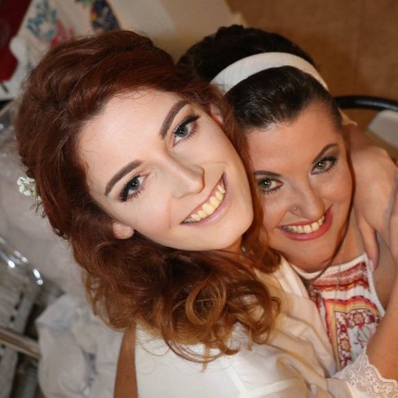 Meet your Posher, Honour - Picture 1 of 1